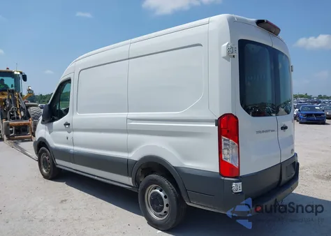 2018 Ford Transit-250 z USA, uszkodzony, nr VIN 1FTYR1CM5JKA14298